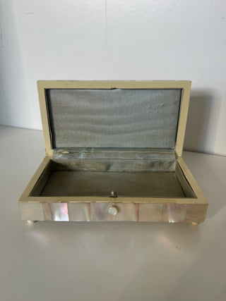 Mother of pearl jewelry casket