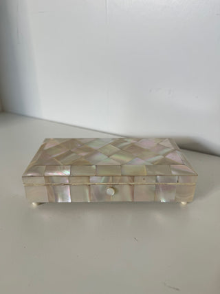 Mother of pearl jewelry casket